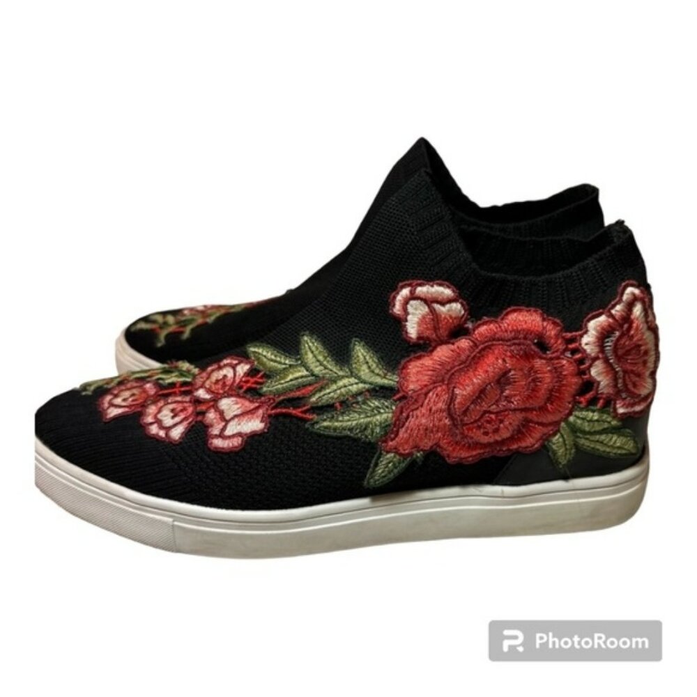 STEVE MADDEN Platform Slip-On Wedge Sneakers with Floral Embroidered SZ 10